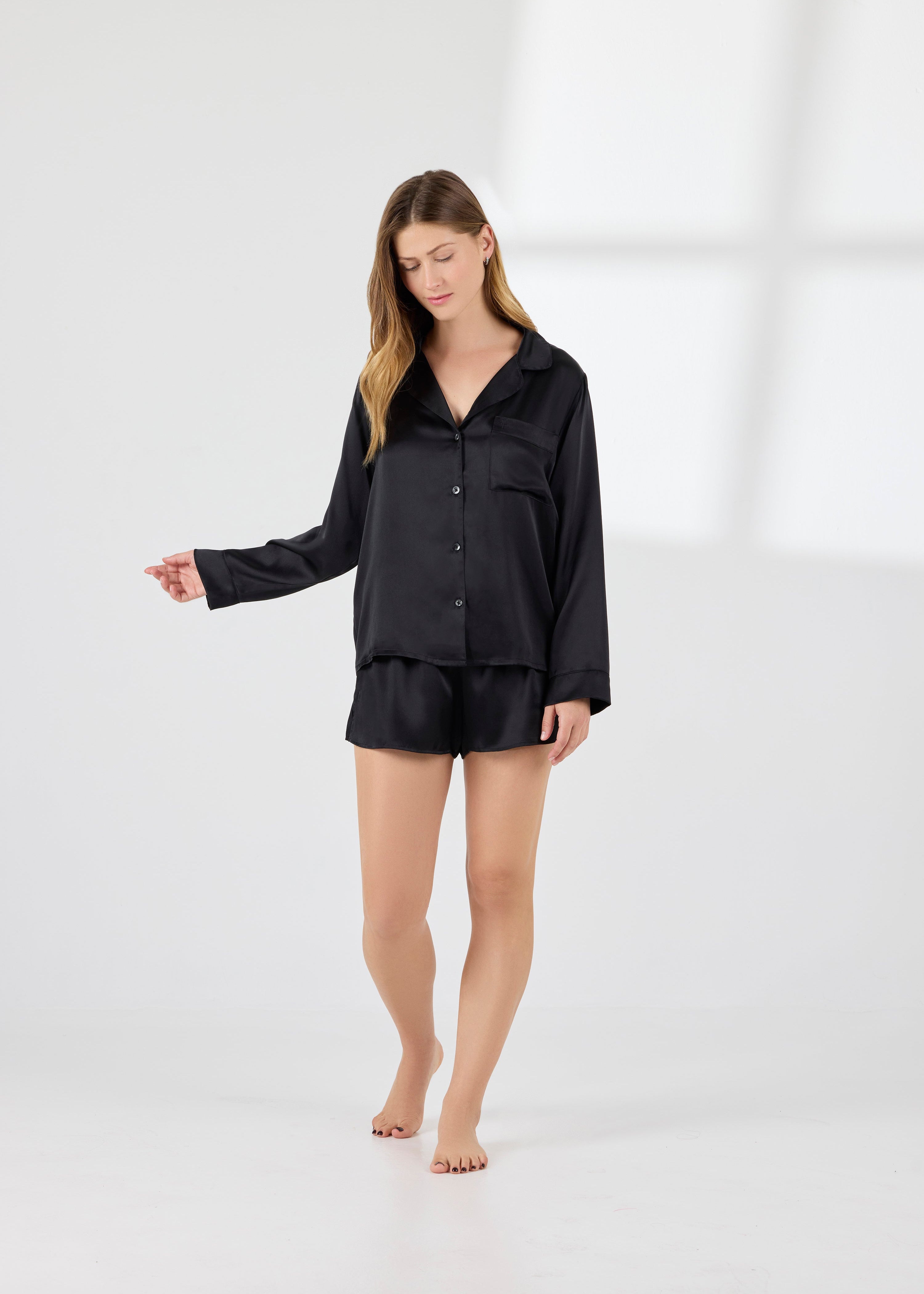 A.ROSE Chloe set showcasing the soft knit texture and relaxed fit of this stylish two-piece loungewear ensemble.