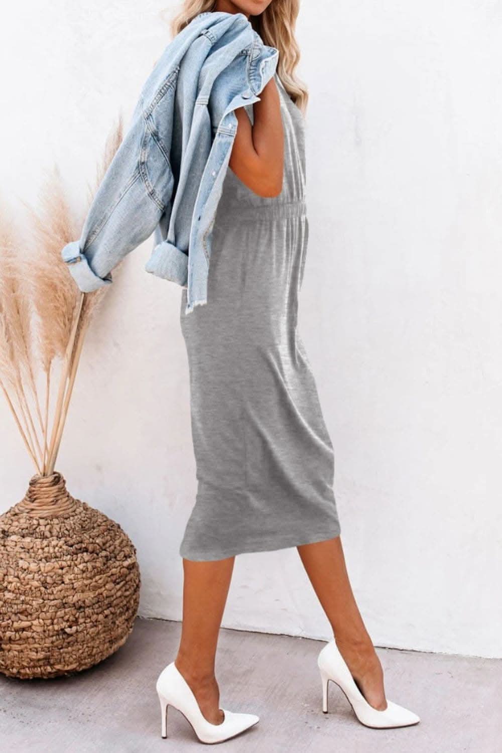 Chic Cap Sleeve Dress with Pockets for Effortless Elegance 