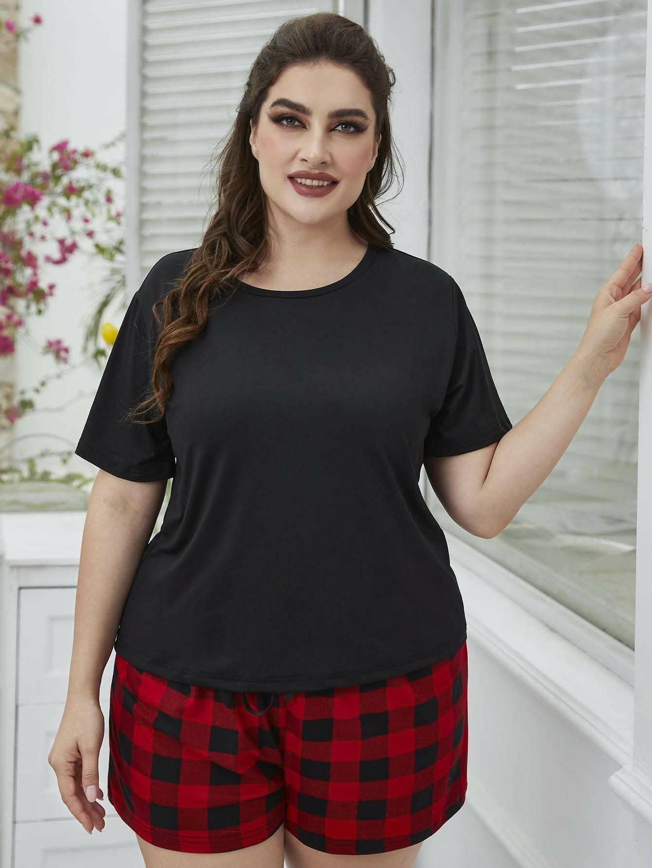 Chic Plus Size Plaid Lounge Set 