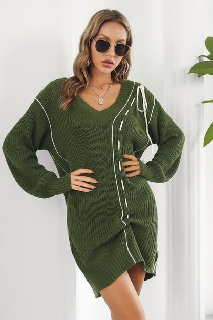 Chic V-neck sweater dress in mini length 