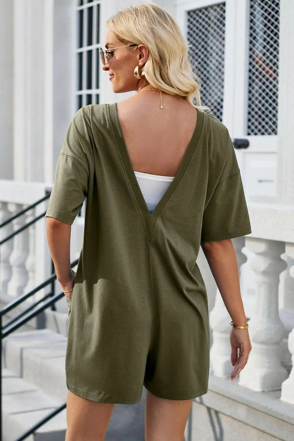 Chic backless romper with pockets - Love Salve 