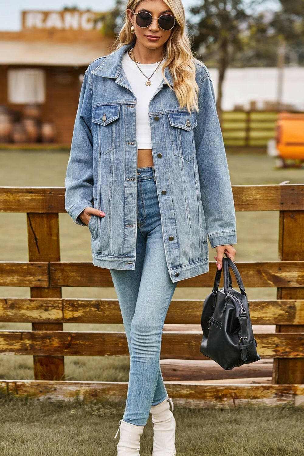 Chic denim jacket with pockets - Love Salve 
