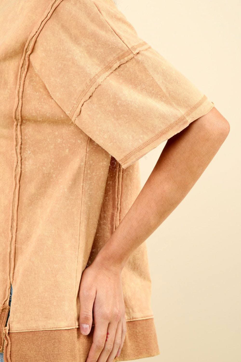 Chic exposed seam high-low t-shirt with stylish slits - Love Salve 