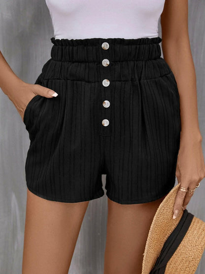 Chic high rise shorts with pockets - Love Salve 