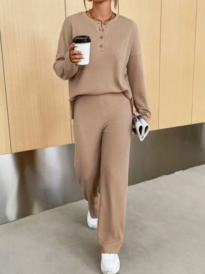 Chic knit two-piece set - comfy autumn style 