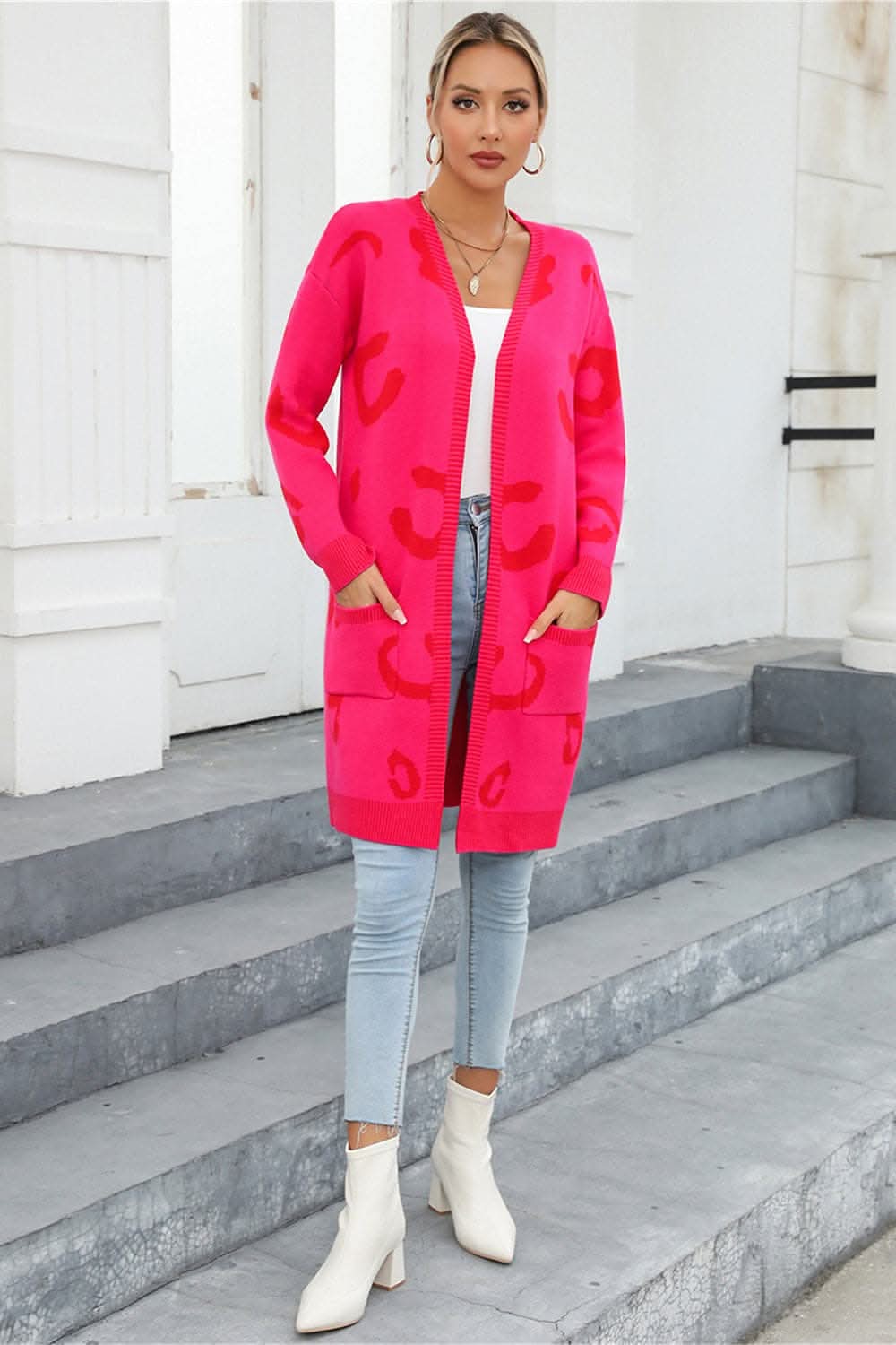Chic leopard print cardigan with pockets 