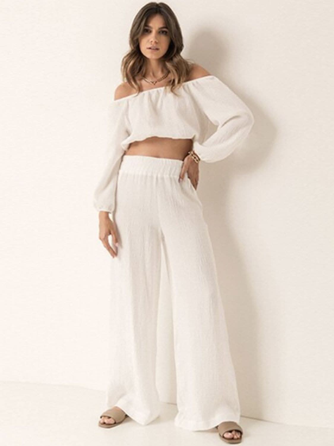 Chic off-shoulder cotton set 