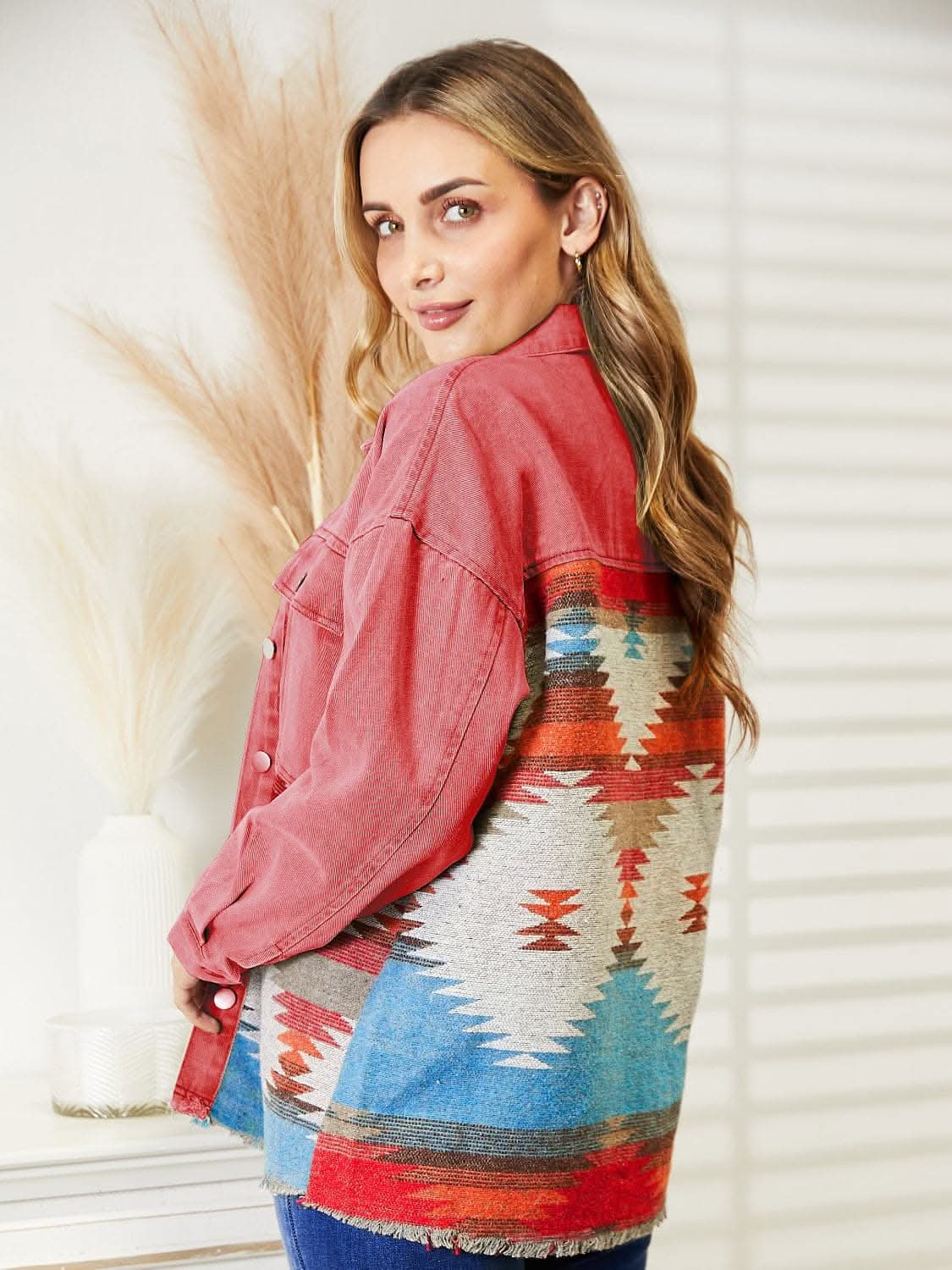 Chic oversized denim jacket with print 
