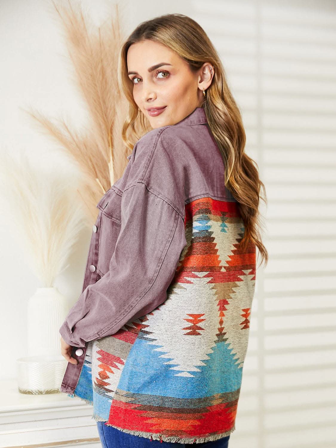 Chic oversized denim jacket with print 