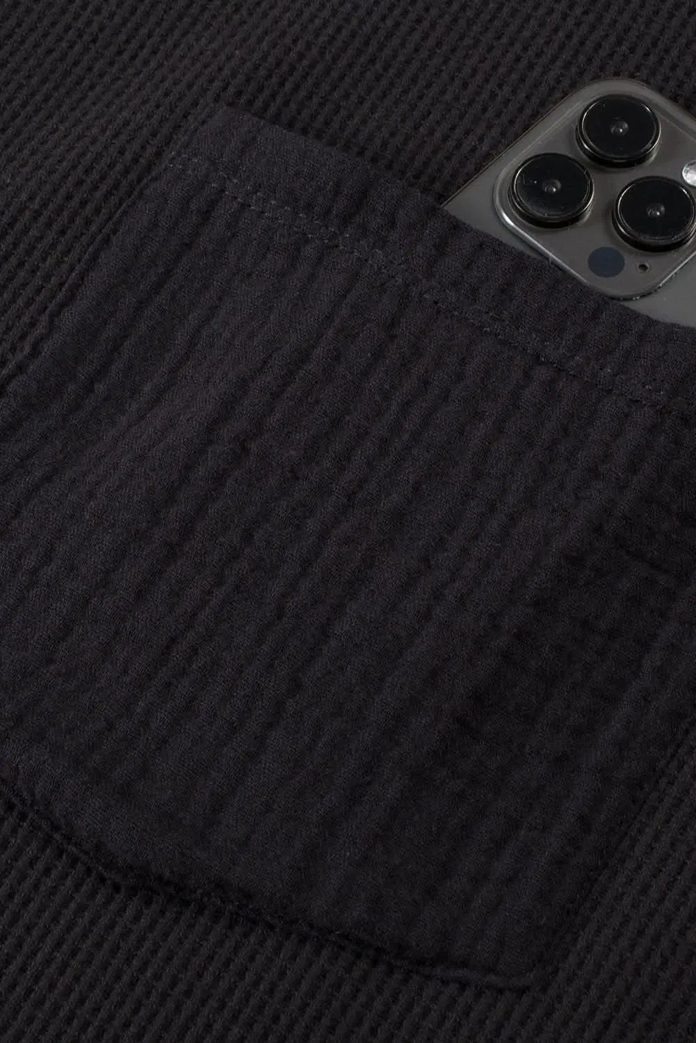 Chic plus-size black crinkle top - Love Salve 