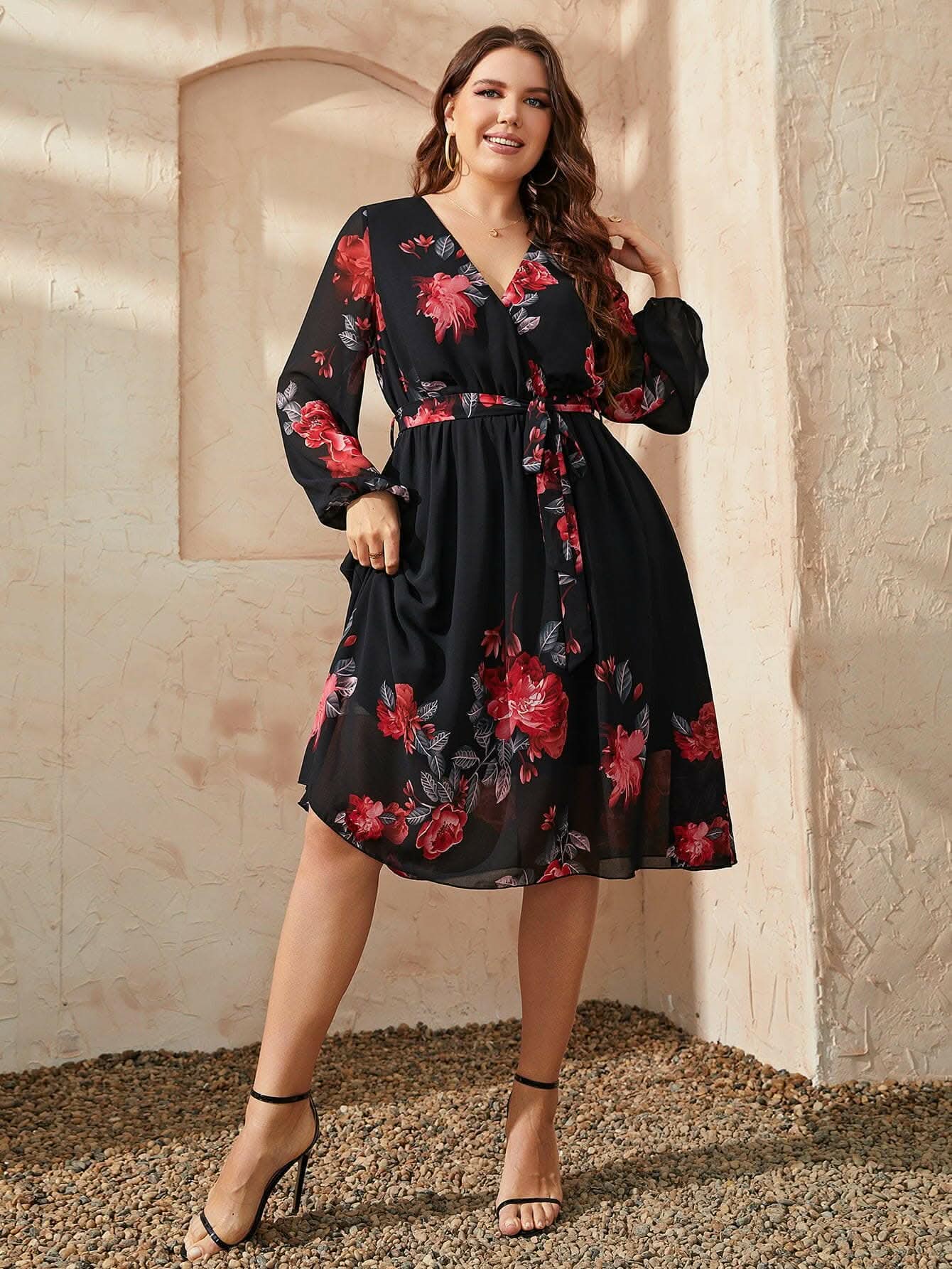 Chic plus size floral midi dress 