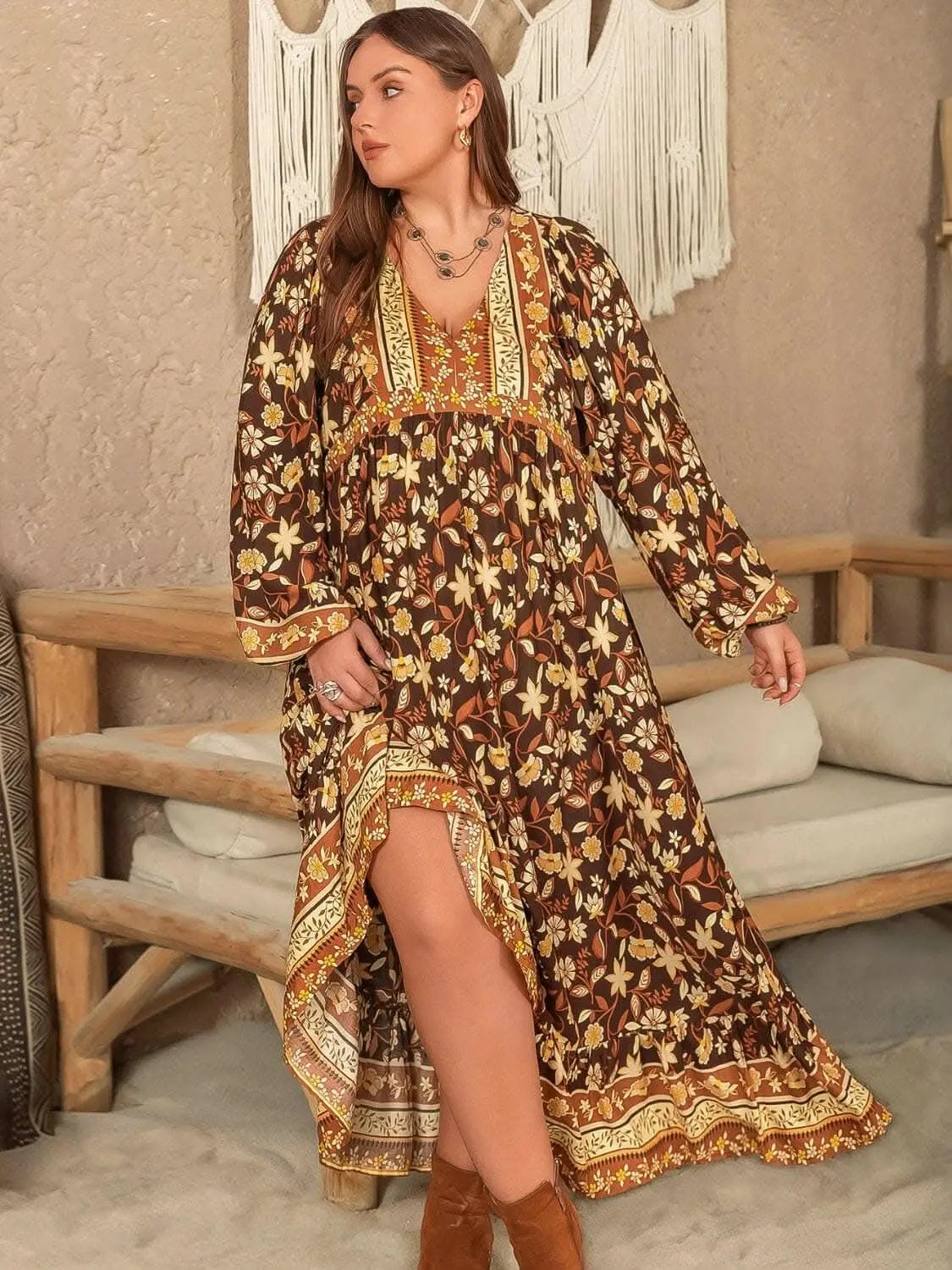 Chic plus size v-neck dress with stylish balloon sleeves - Love Salve 