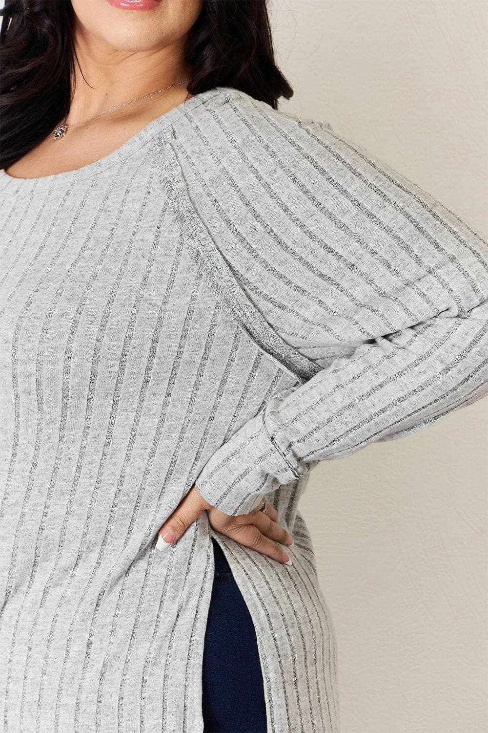Chic ribbed round neck tee - Love Salve 