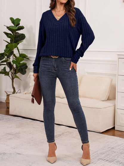 Chic ribbed v-neck tee with buttons - Love Salve 