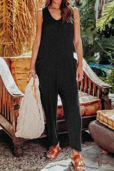 Chic sleeveless jumpsuit with pockets - Love Salve 