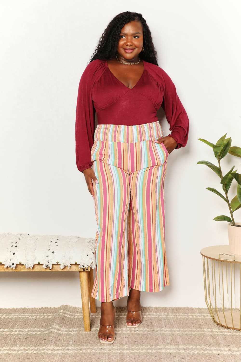 Chic striped pants with pockets 