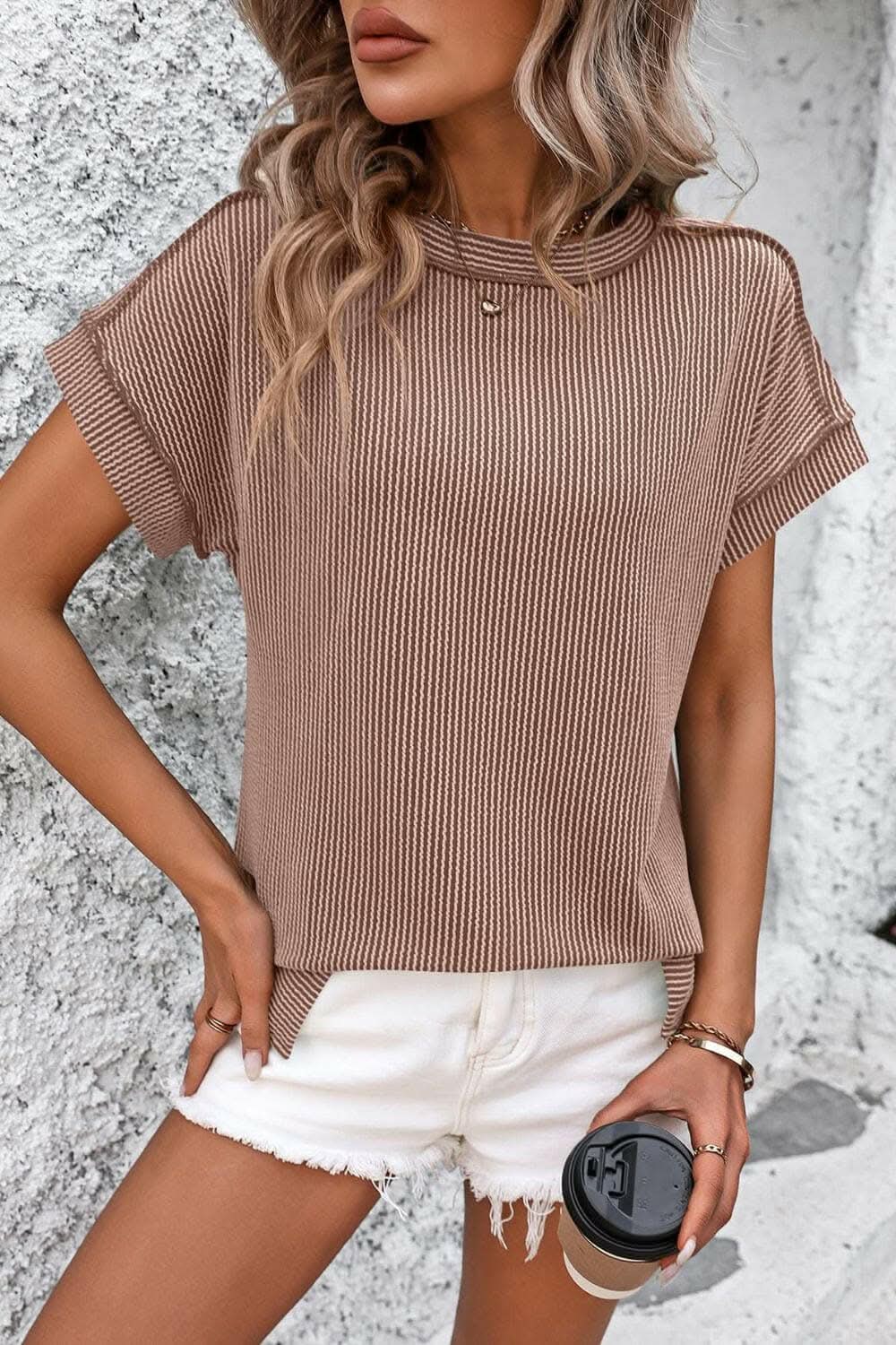 Chic striped ribbed tee with seams 