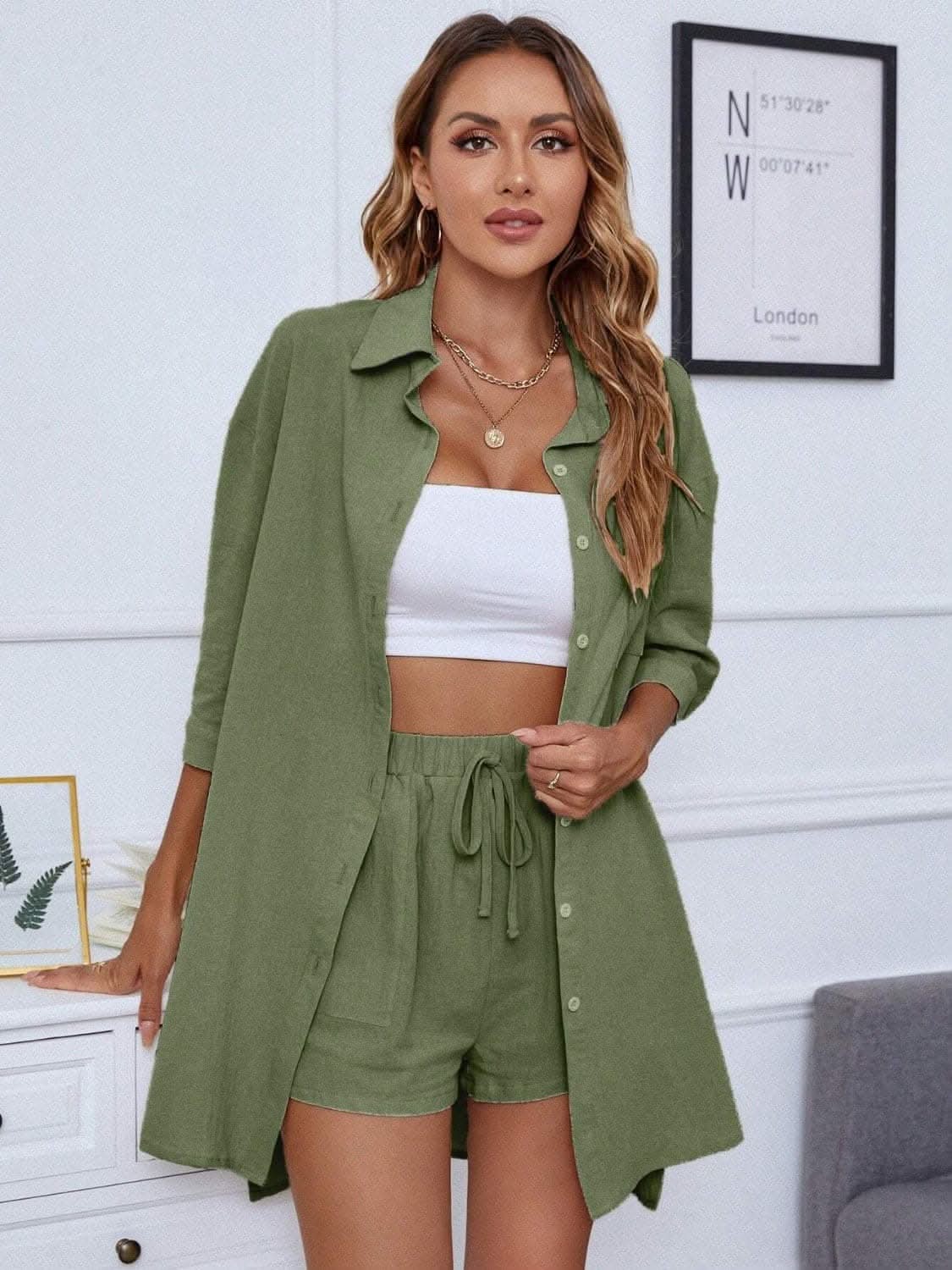 Chic two-piece shirt and shorts set 