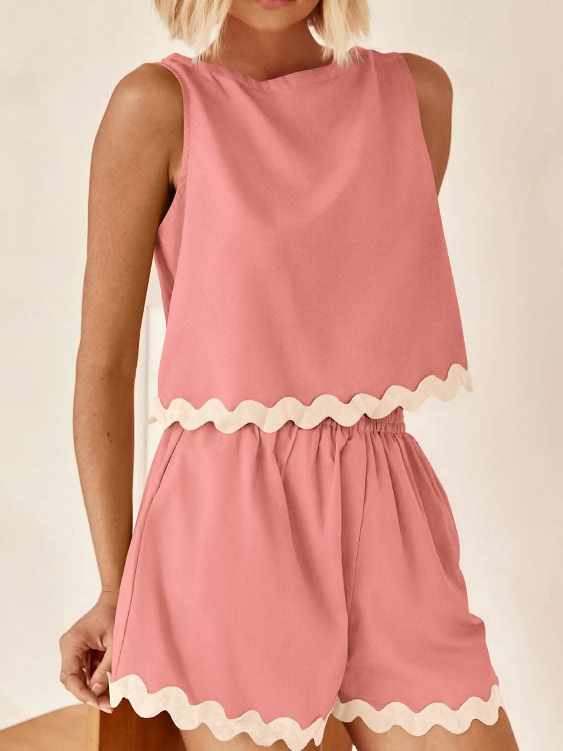 Chic two-piece top and shorts set 
