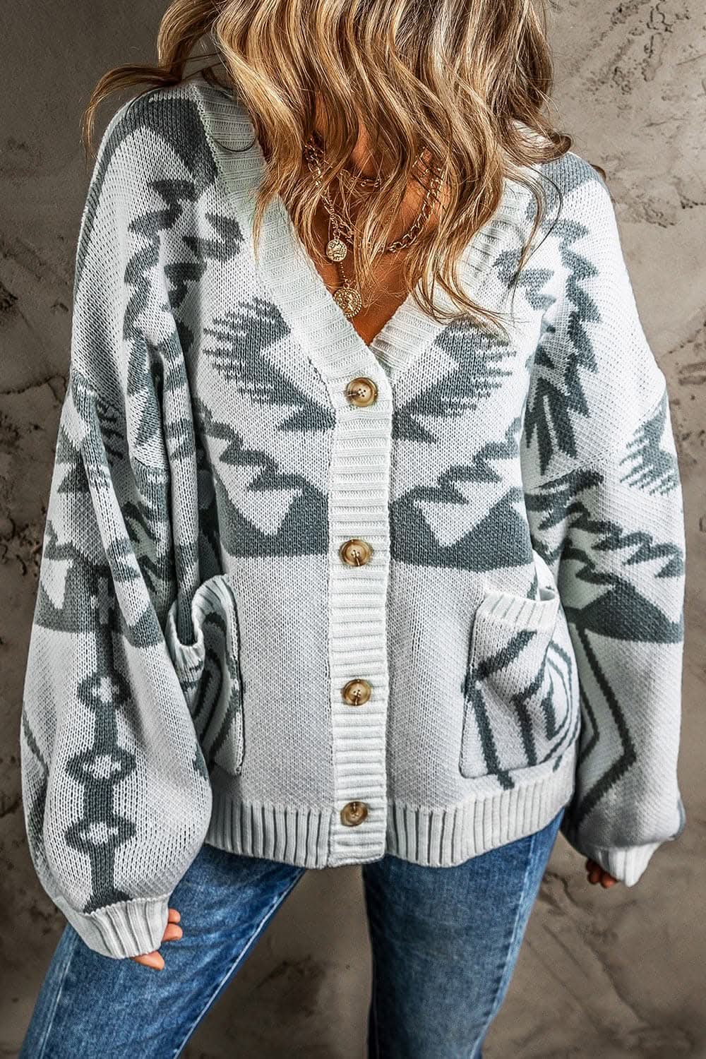 Chic v-neck cardigan with pockets - Love Salve 