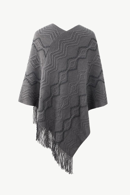 Chic v-neck poncho with pearls 