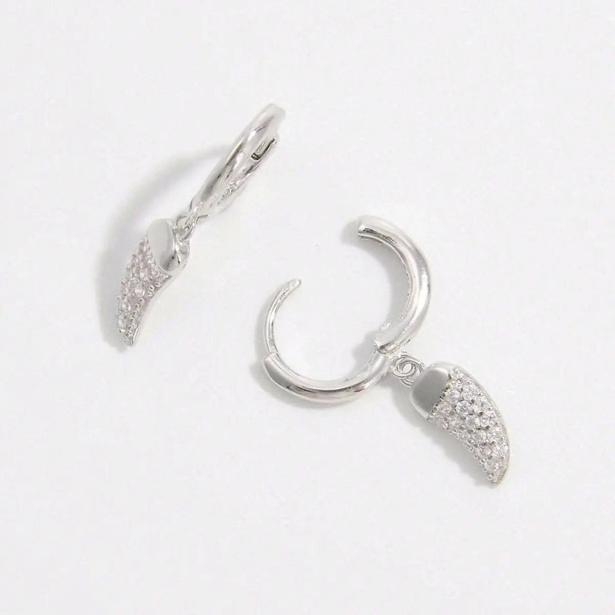 Chili zircon earrings in silver - Love Salve 