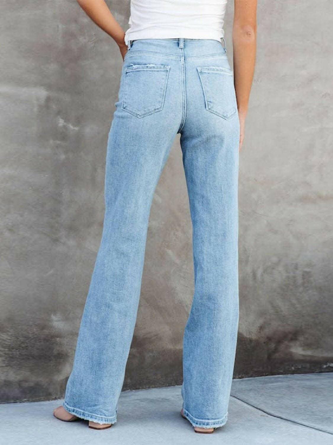 Classic straight leg jeans - versatile fit 