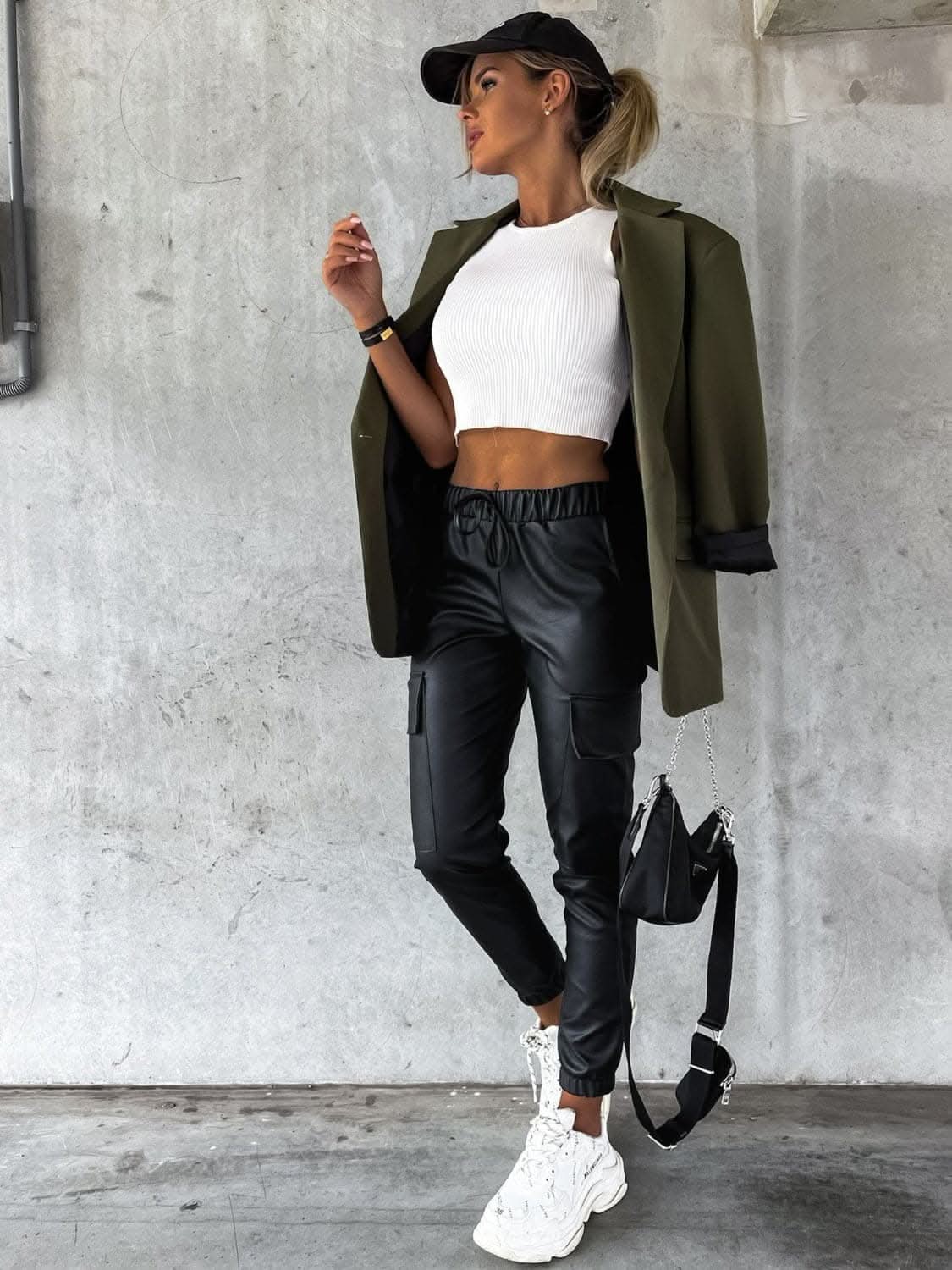 Comfortable drawstring pants with pockets 