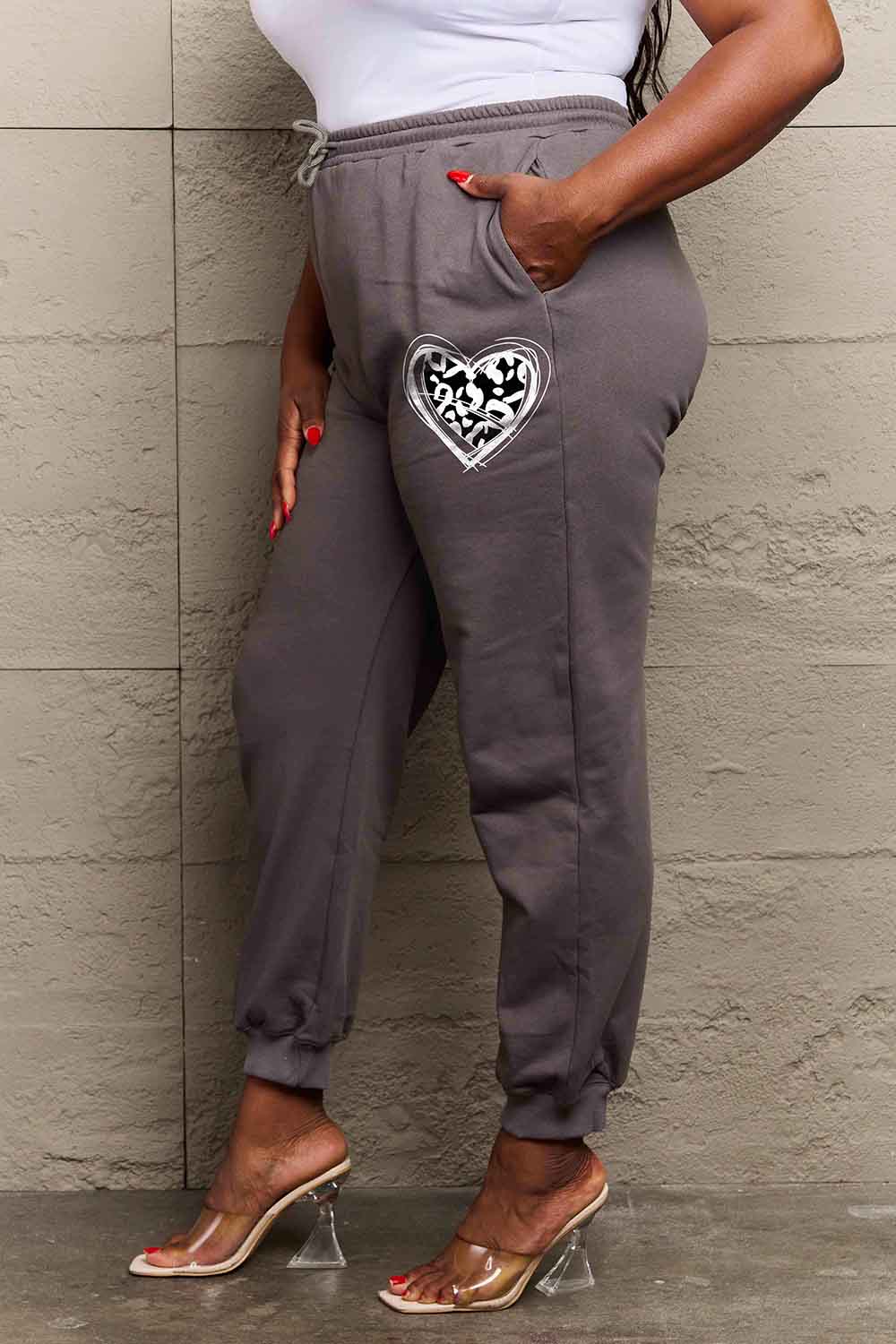 Cozy Heart Print Sweatpants - Love Salve 