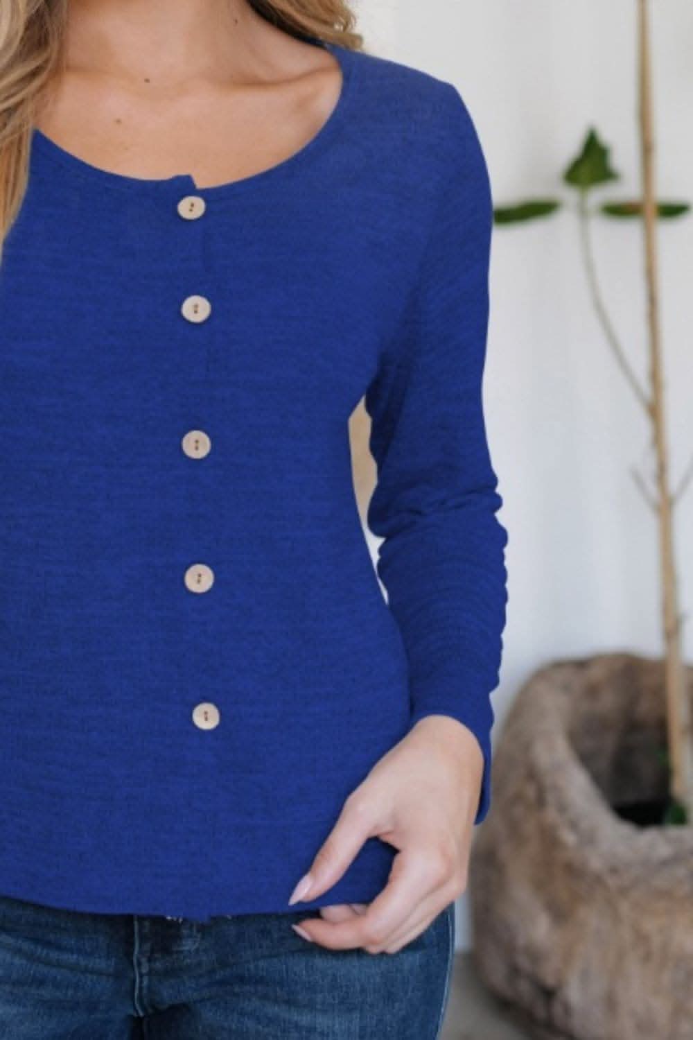 Cozy button-front cardigan in soft stretch 