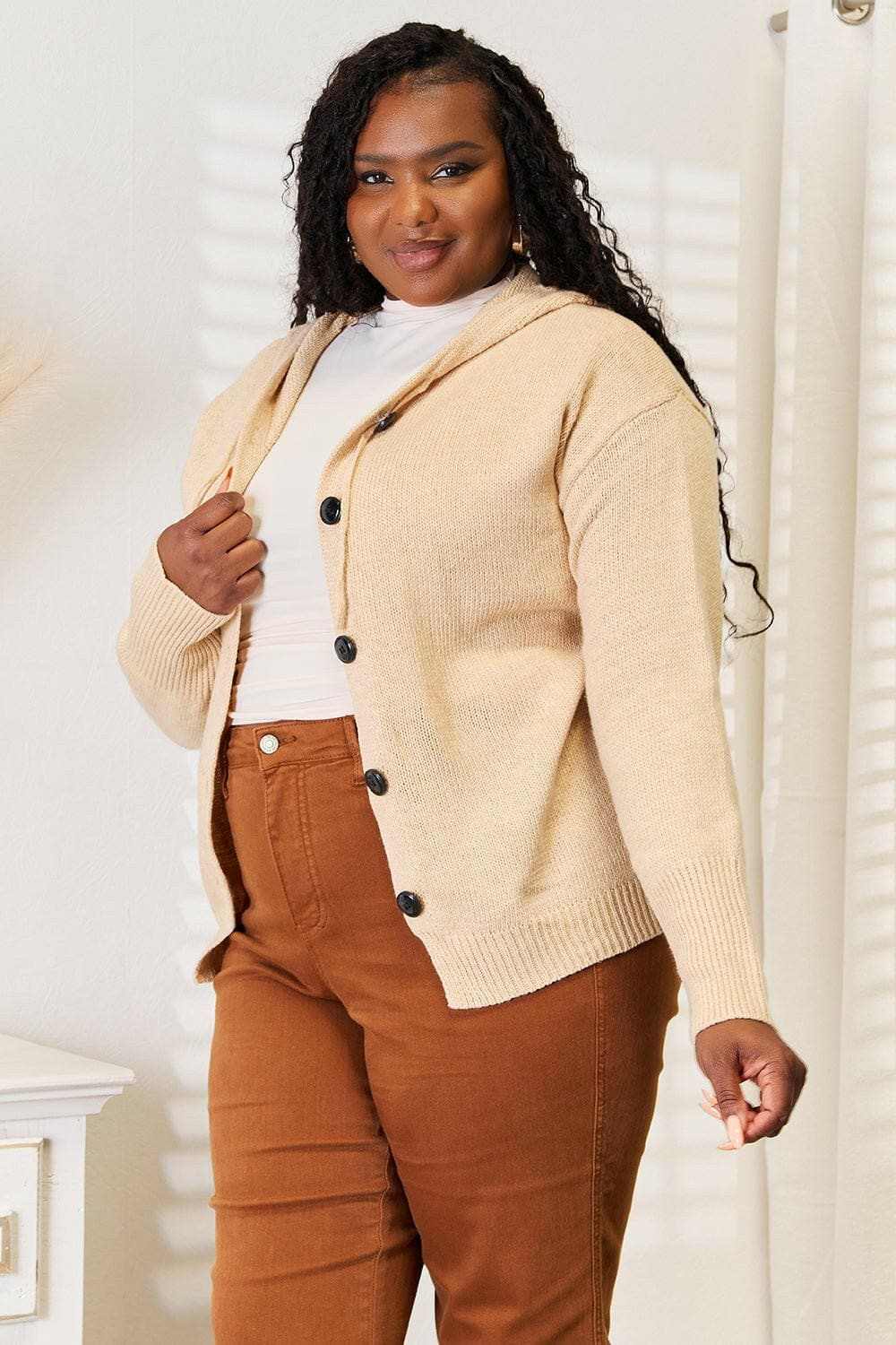 Cozy hooded sweater with buttons - Love Salve 