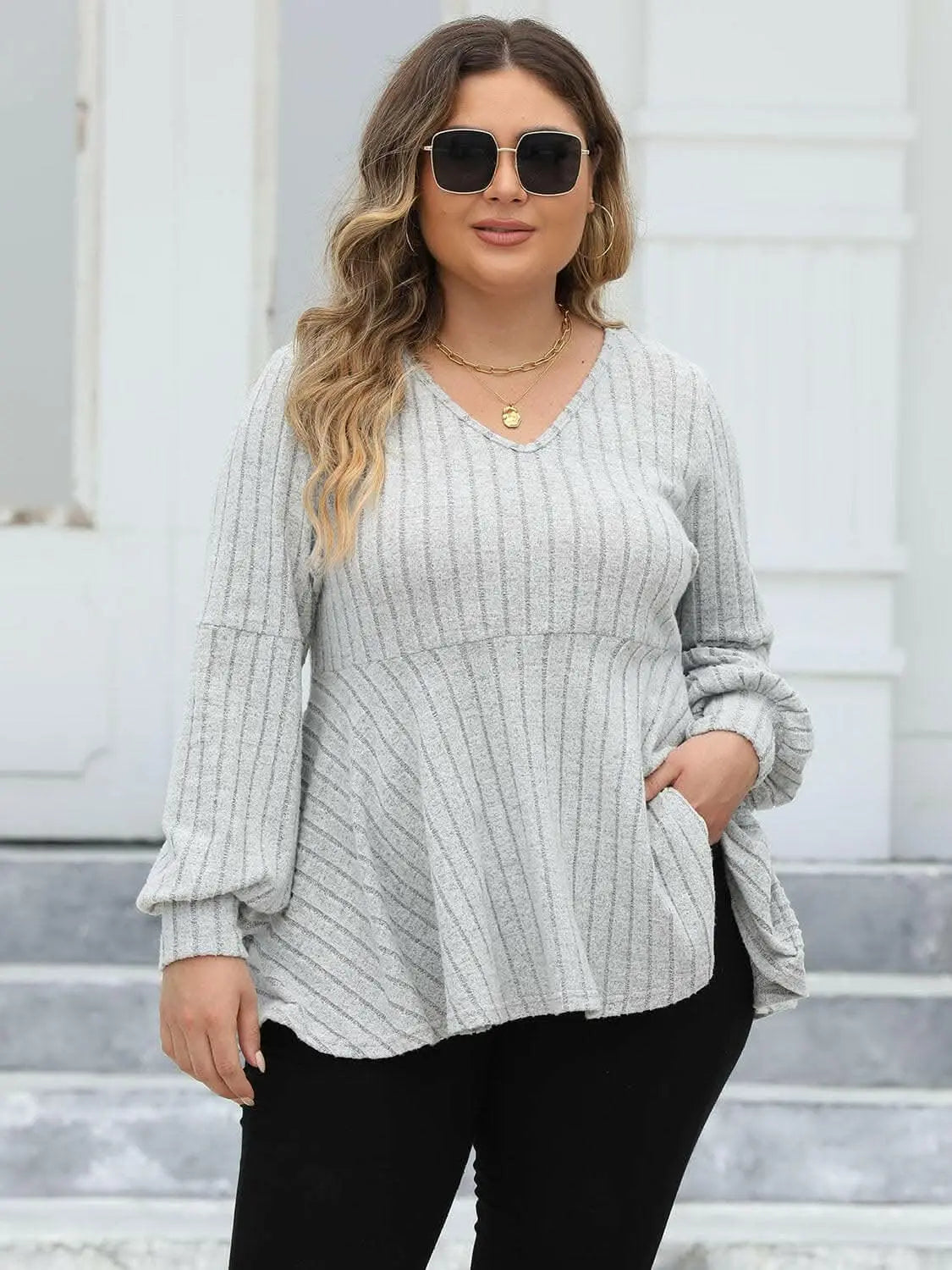 Curvy ribbed v-neck top L-3XL - Love Salve 