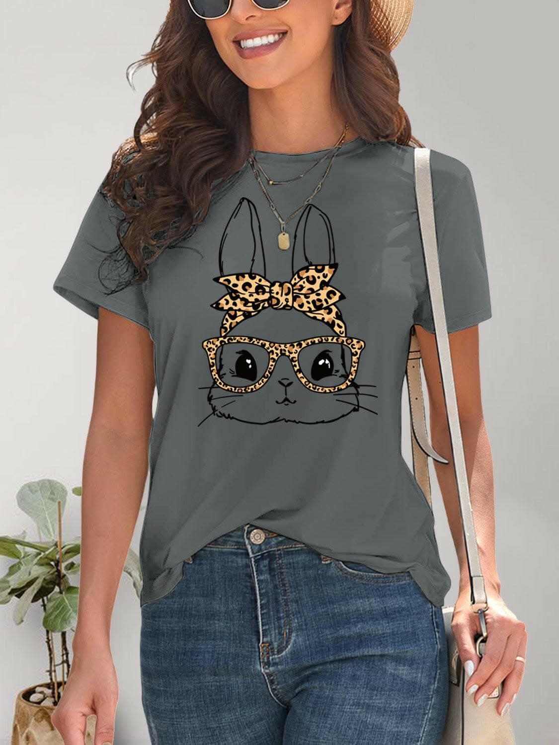 Cute rabbit print tee - comfy fit 