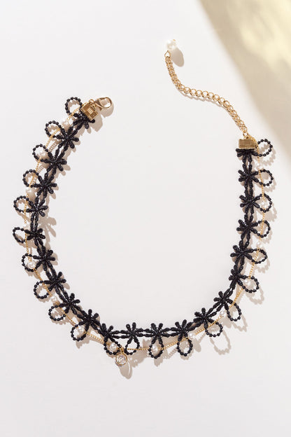 DAISY CHAIN PEARLS CHOKER