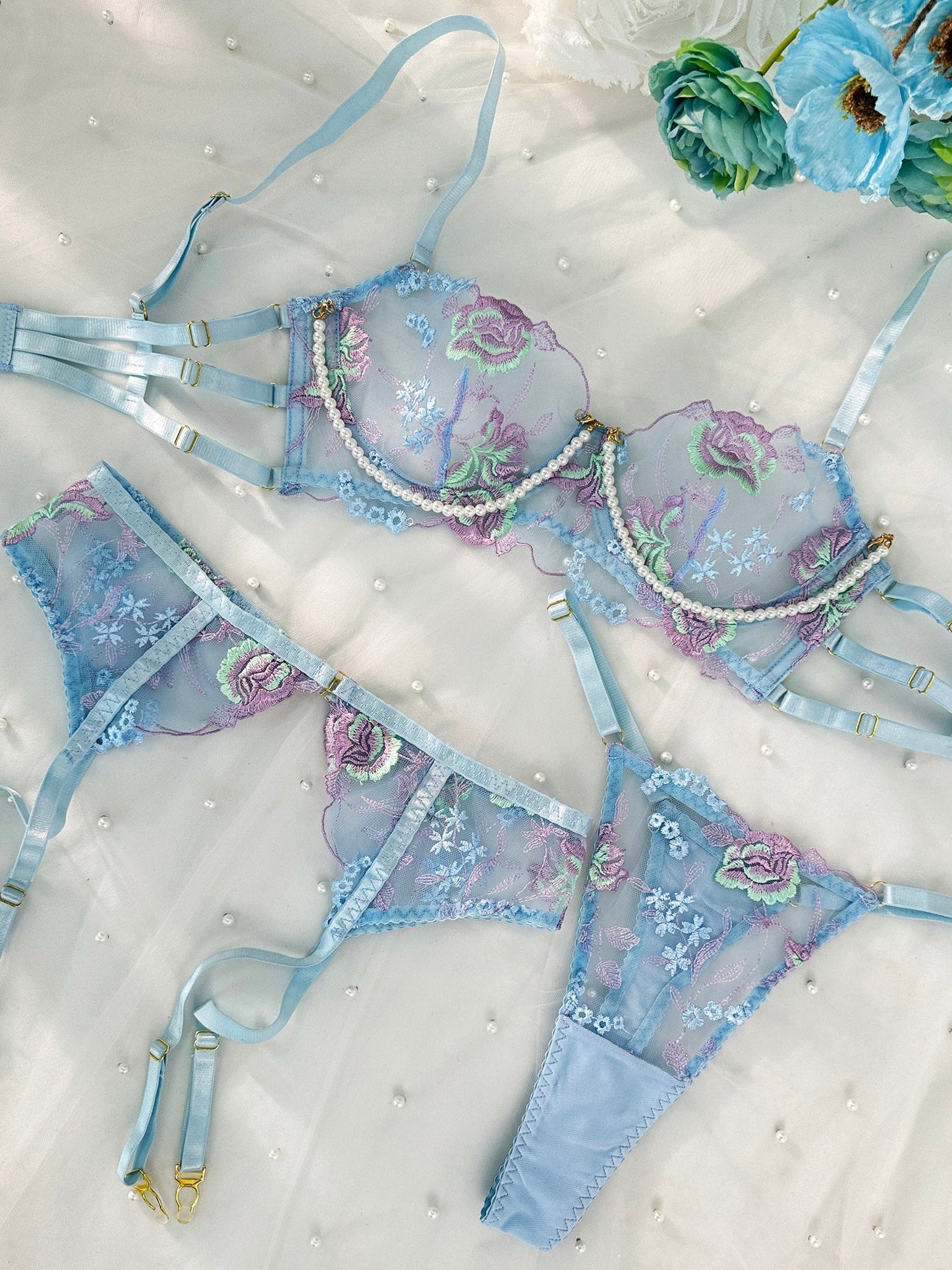 Blue Floral Embroidery Pearl Chain Lingerie Set for Elegance