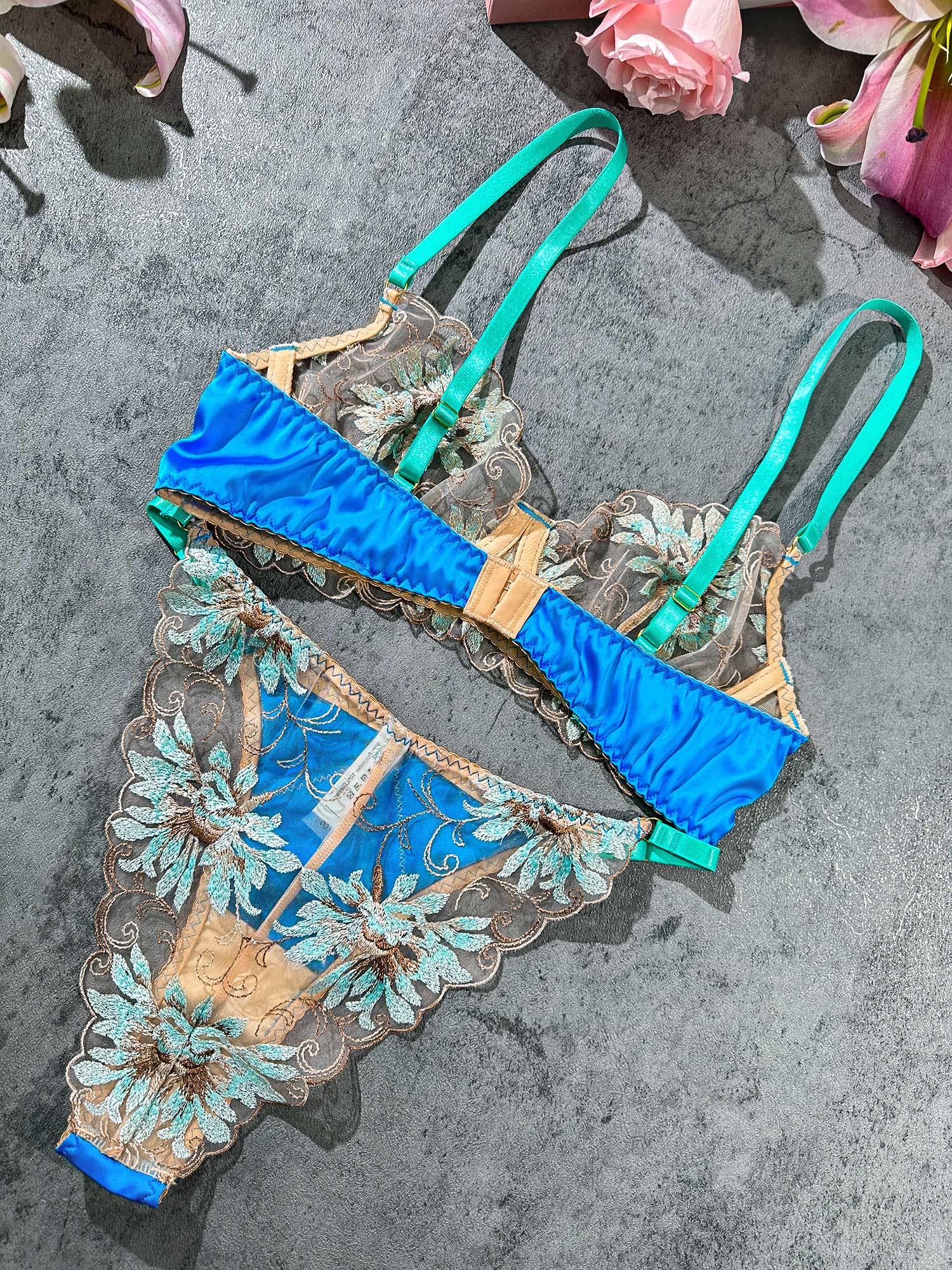 Vintage Peacock Blue Lingerie Set With Floral Embroideries Hello.LA.Girl