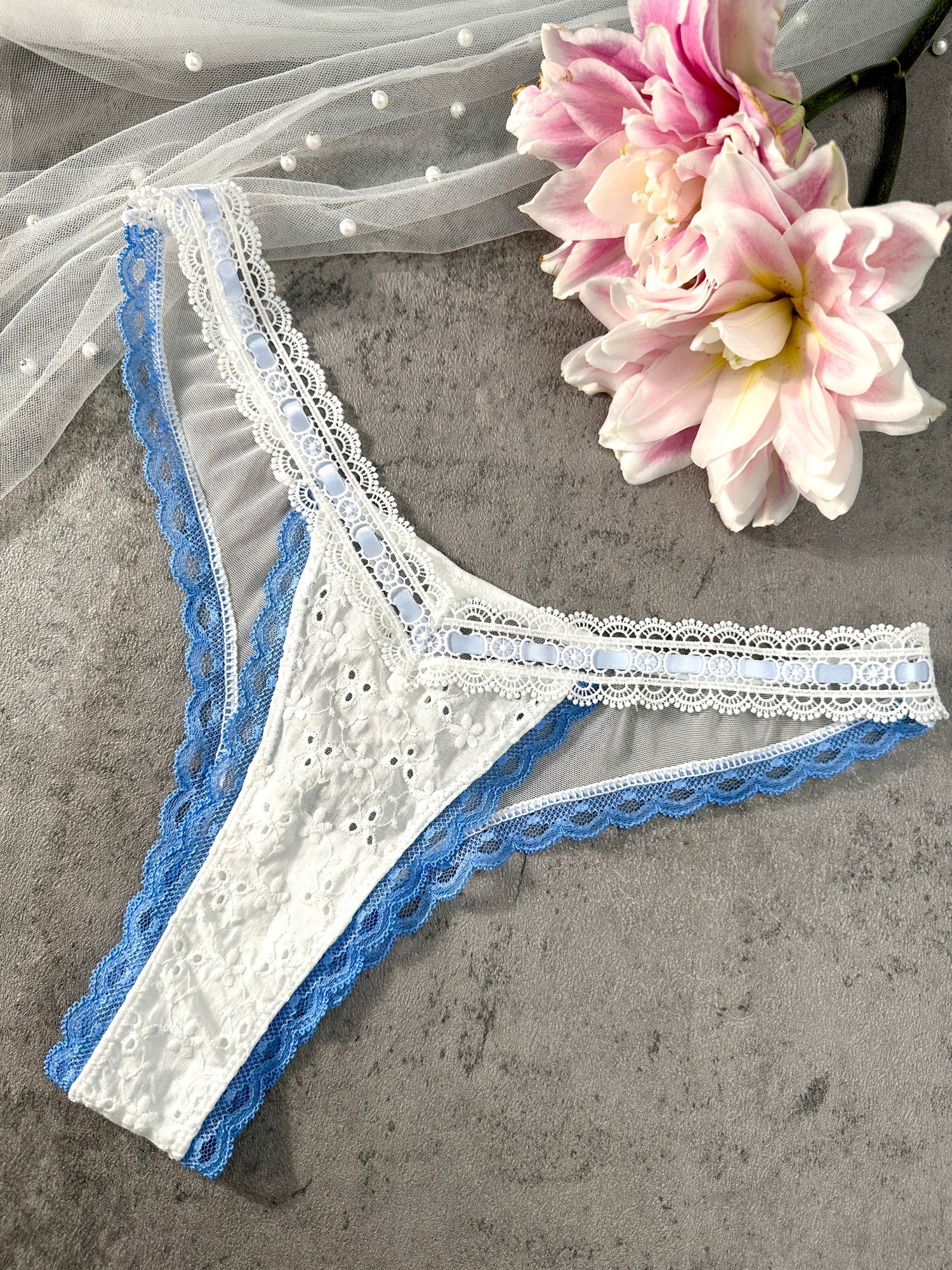Fresh Appeal Lace Lingerie Set White And Blue Details Hello.LA.Girl