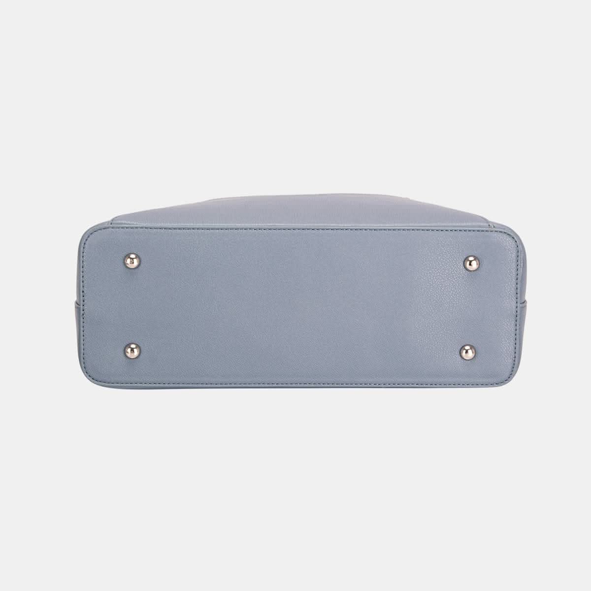 David Jones leather handbag - versatile and spacious 