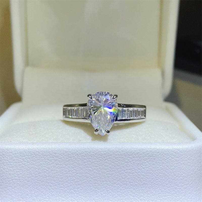 Dazzling 3 Carat Moissanite Ring - Love Salve 