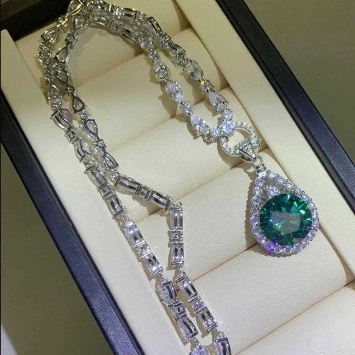 Dazzling moissanite teardrop necklace - Love Salve 