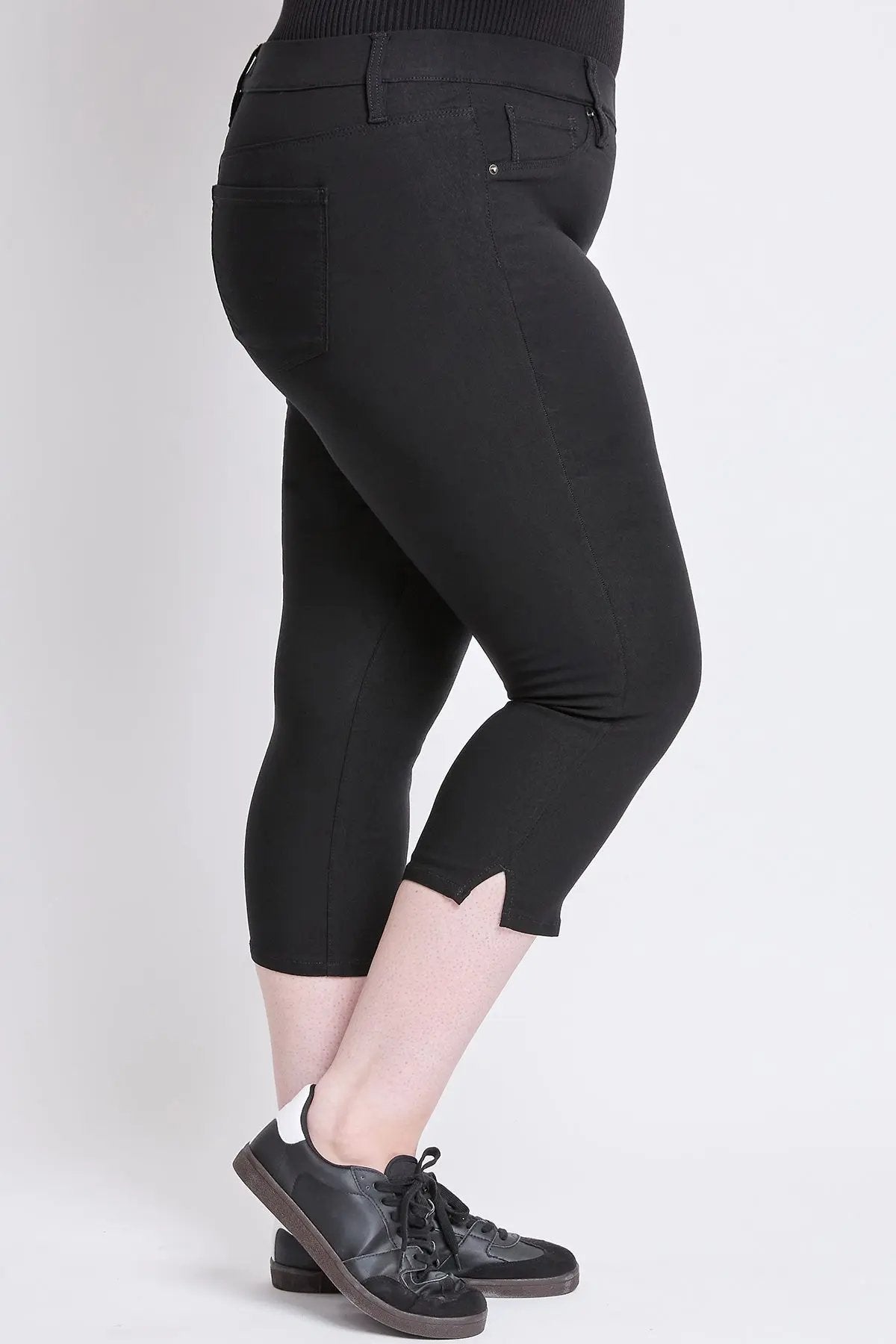 Women's Plus Hyperstretch Capri YMI JEANS