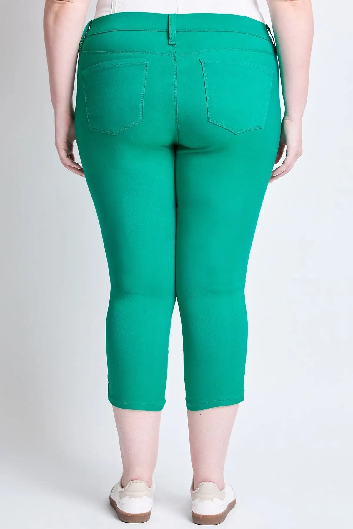 Women's Plus Hyperstretch Capri YMI JEANS