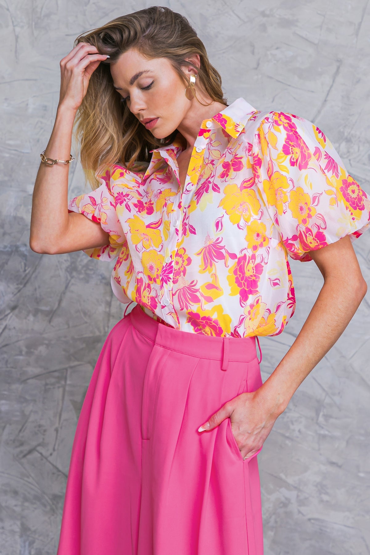 EFFORTLESS OUTLOOK WOVEN TOP 