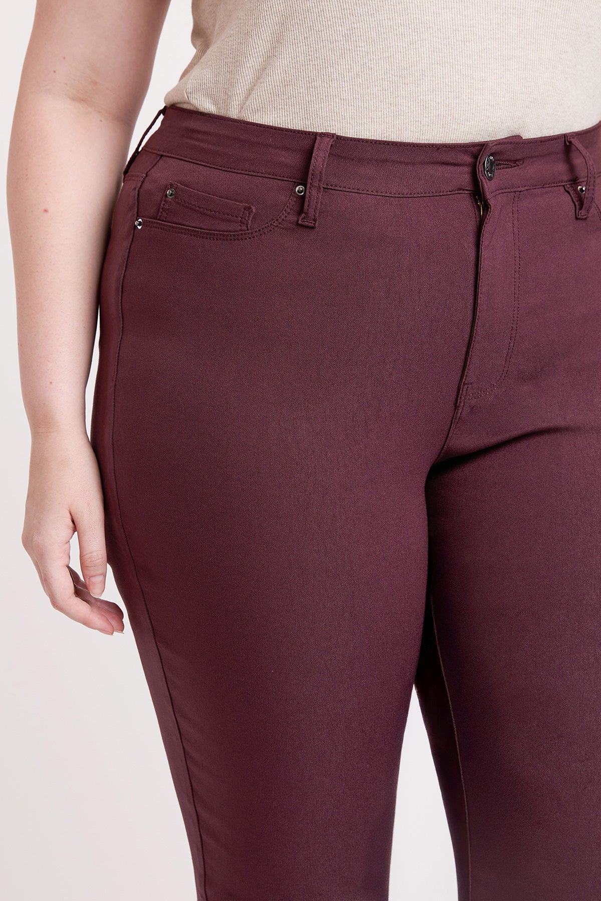 YMI JEANS Women's Plus High Rise Hyperstretch Cropped Straight Pants, hem detail, illustrating the fashionable cropped length
