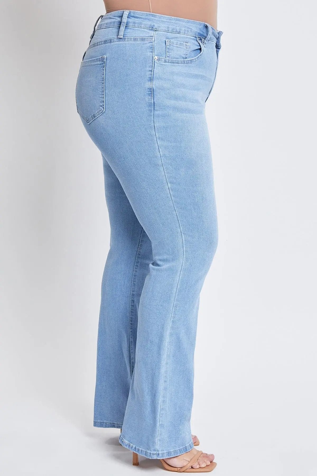 Women's Plus Size Basic Flare Jeans - Love Salve