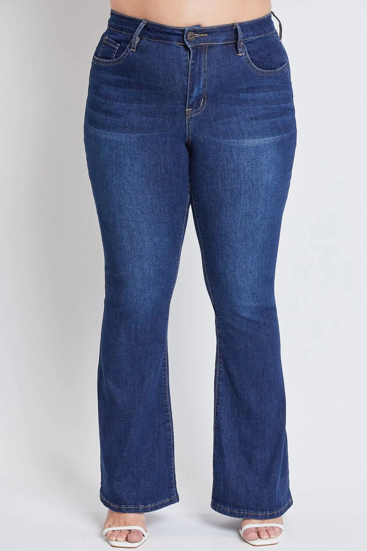 Women's Plus Size Basic Flare Jeans - Love Salve