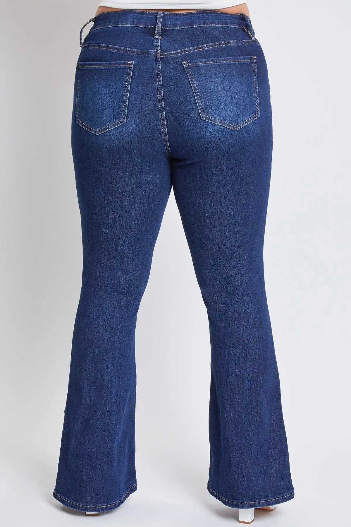 Women's Plus Size Basic Flare Jeans - Love Salve