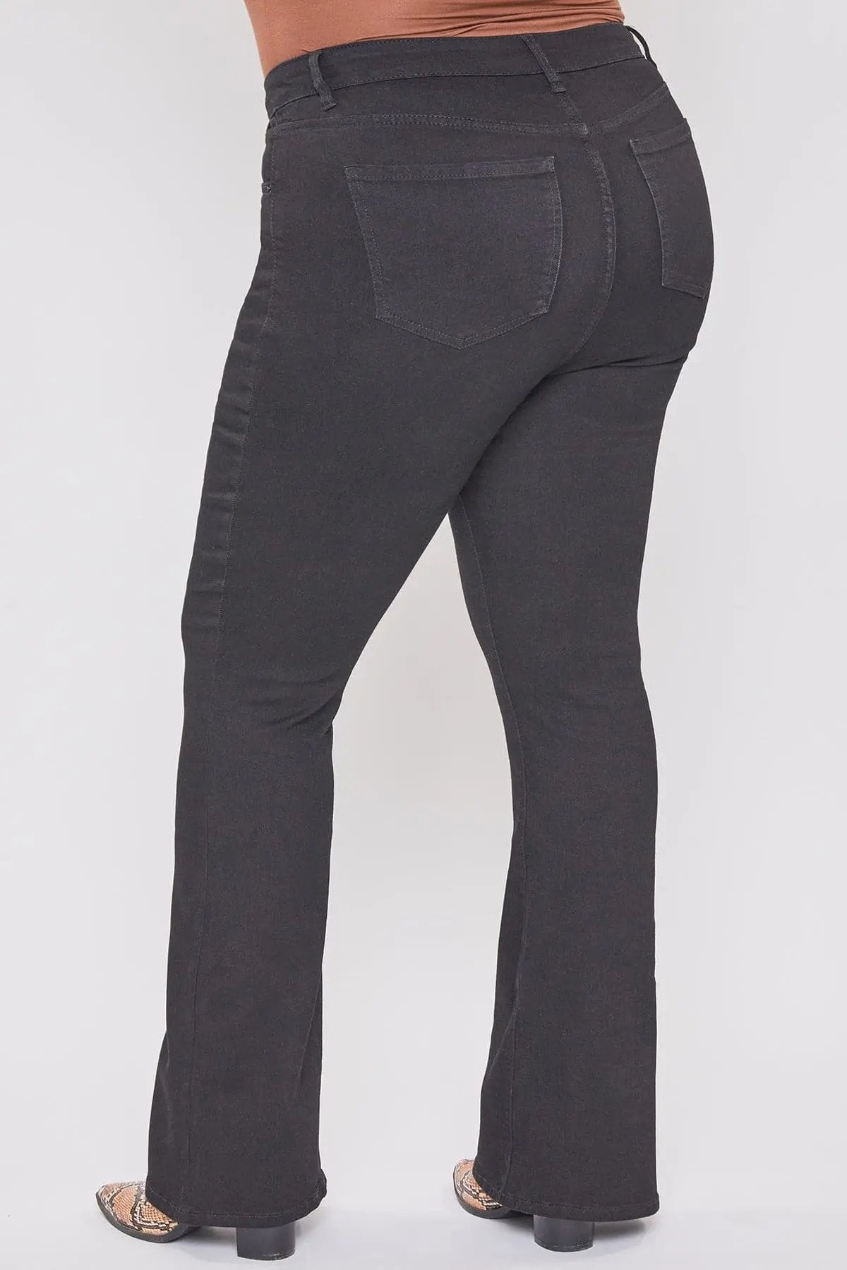 Women's Plus Size Basic Flare Jeans - Love Salve