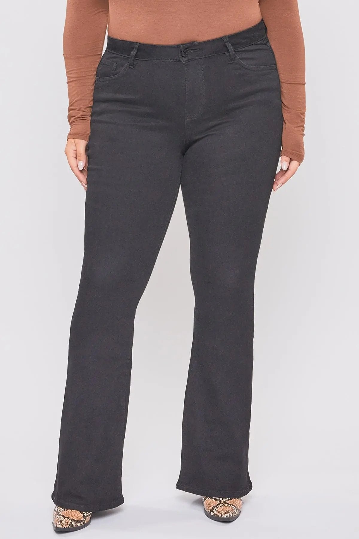 Women's Plus Size Basic Flare Jeans - Love Salve