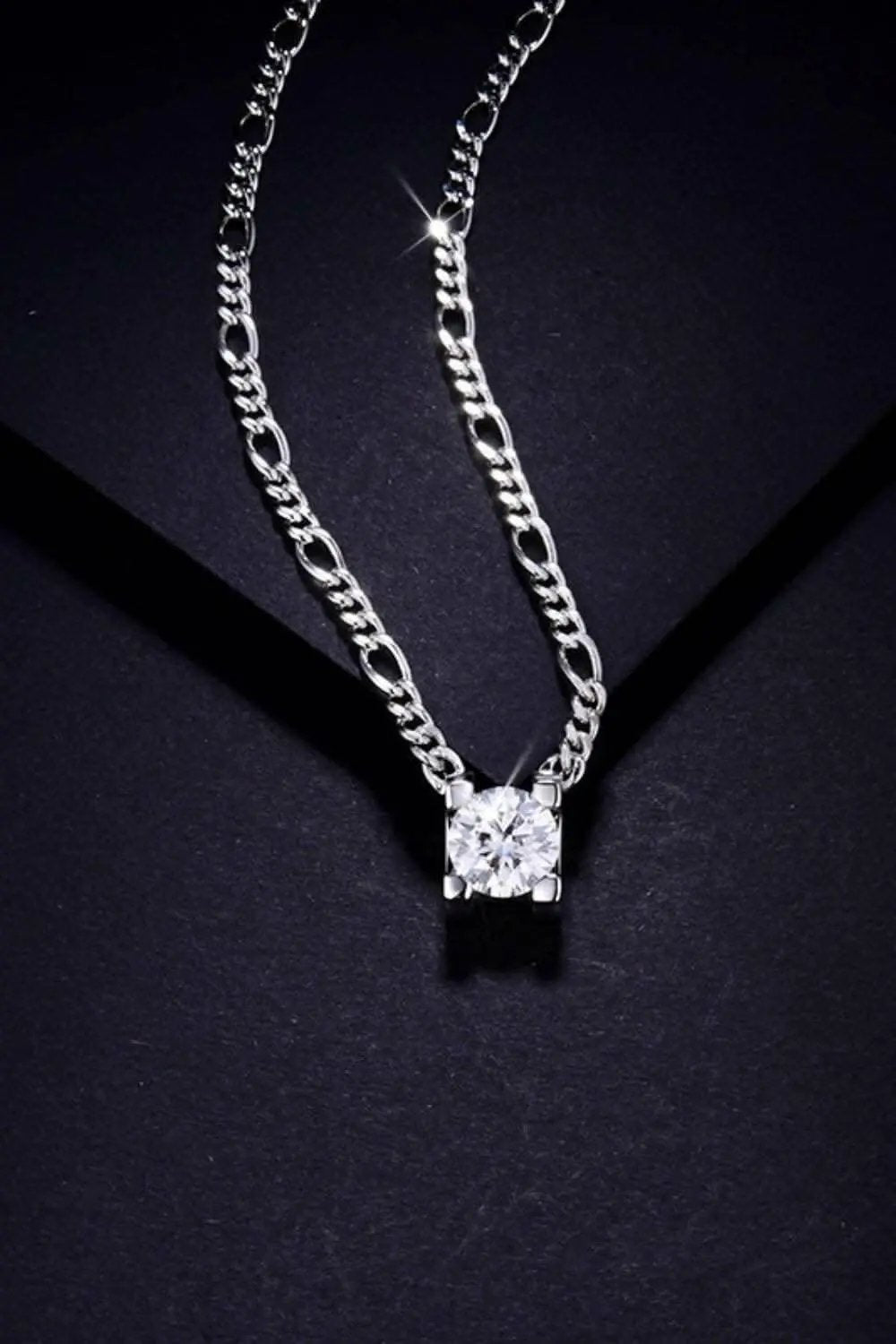 Elegant 2 Carat Moissanite Necklace - Love Salve 